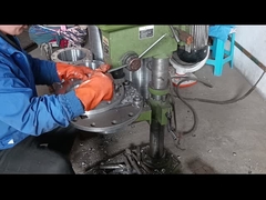 ASME 16.5 Processamento de flanges de aço inoxidável - após forja, usinagem e perfuração, agora beveling